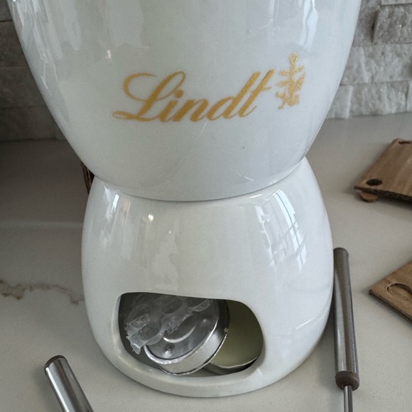 🆕White ceramic fondue Stainless Steel 2 Forks LINDT fondue set brand new in box - Picture 4 of 12